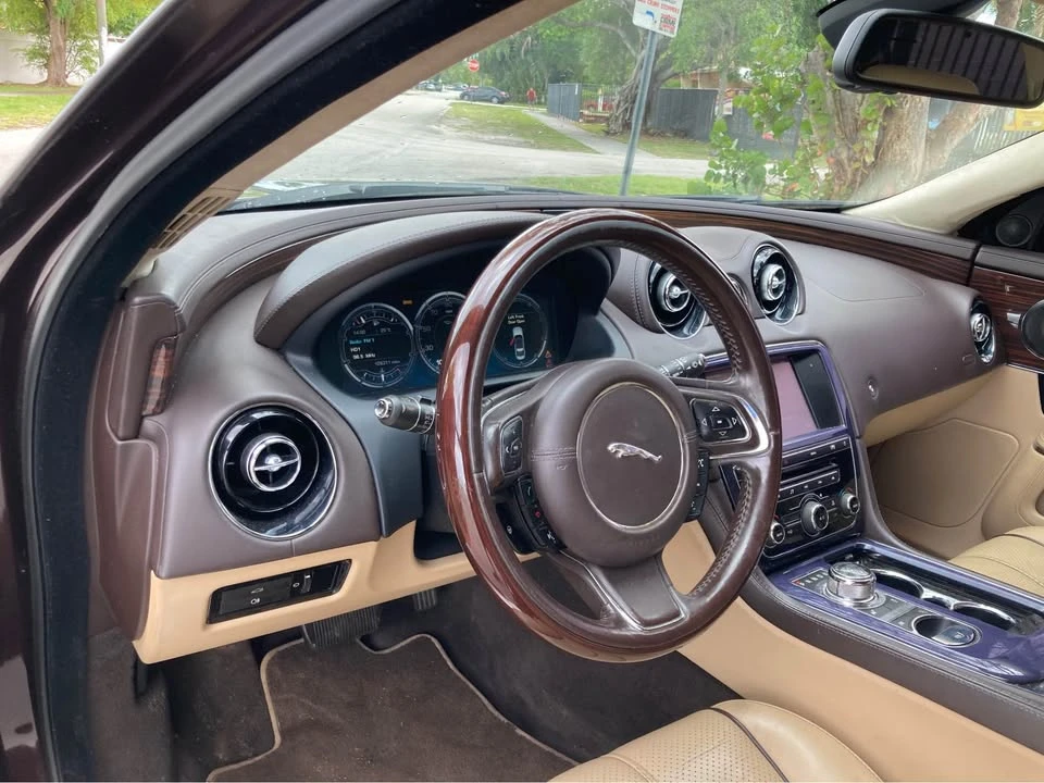 2011 Jaguar X351 XJ - Image 8 of 12