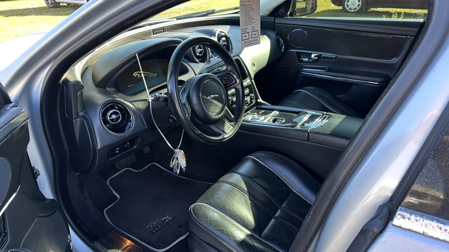 2011 Jaguar X351 XJ - Image 4 of 5
