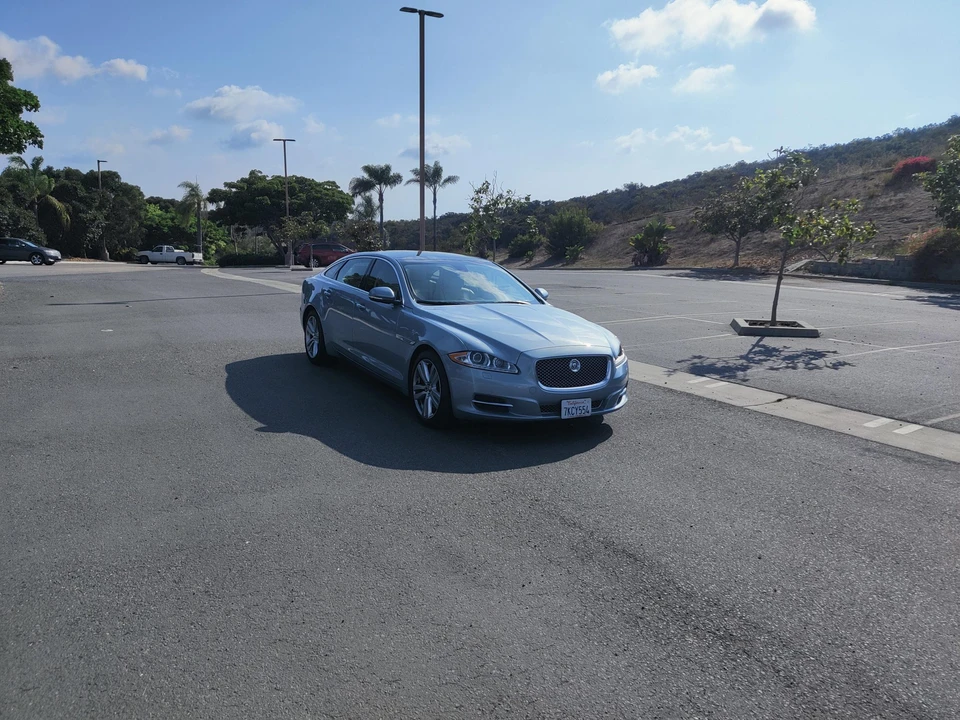 2011 Jaguar X351 XJ - Image 19 of 31