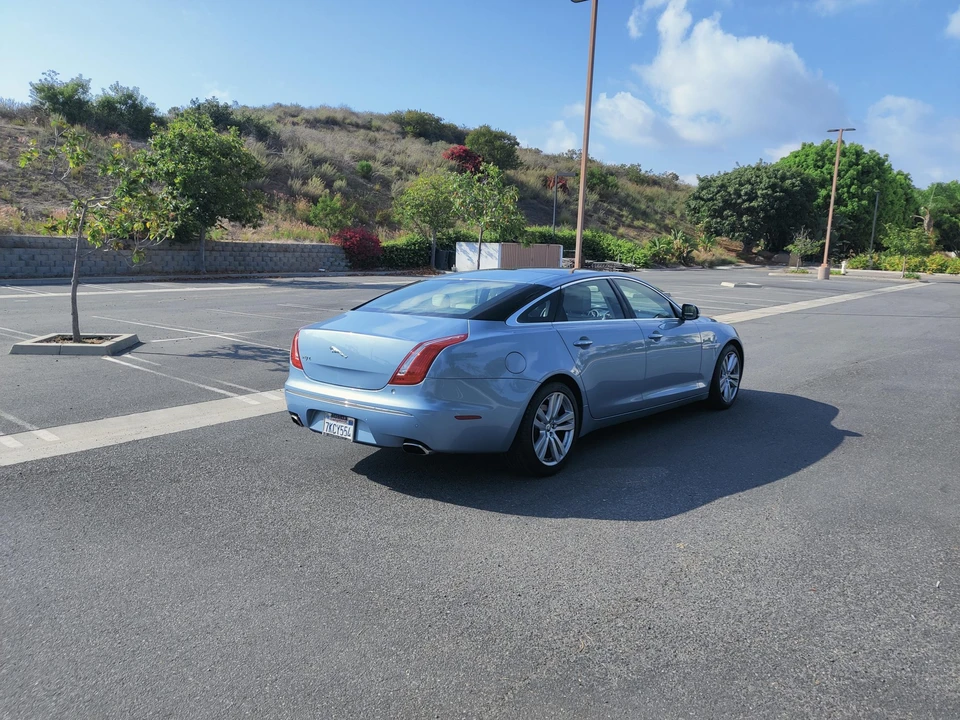 2011 Jaguar X351 XJ - Image 14 of 31