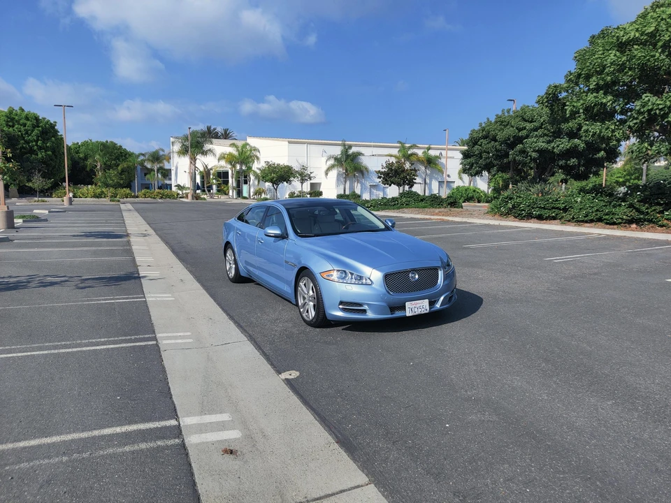 2011 Jaguar X351 XJ - Image 18 of 31