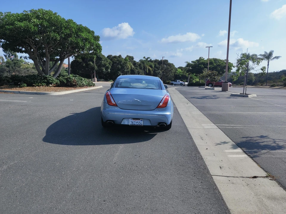 2011 Jaguar X351 XJ - Image 10 of 31