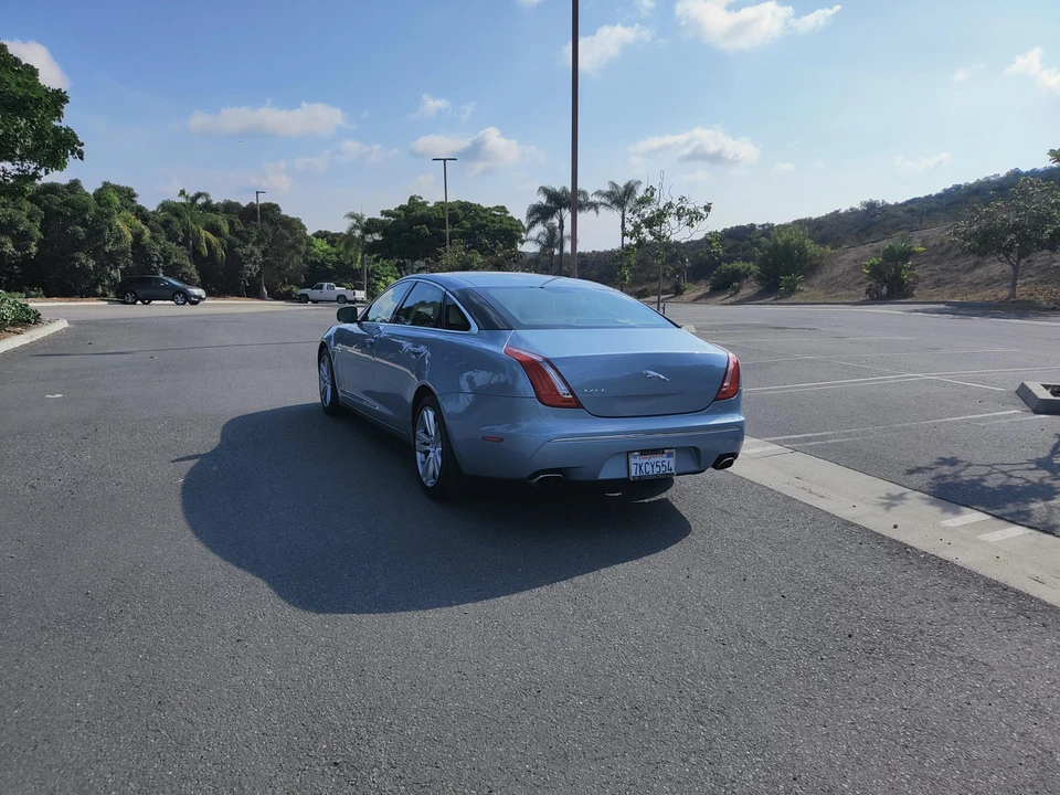 2011 Jaguar X351 XJ - Image 9 of 31