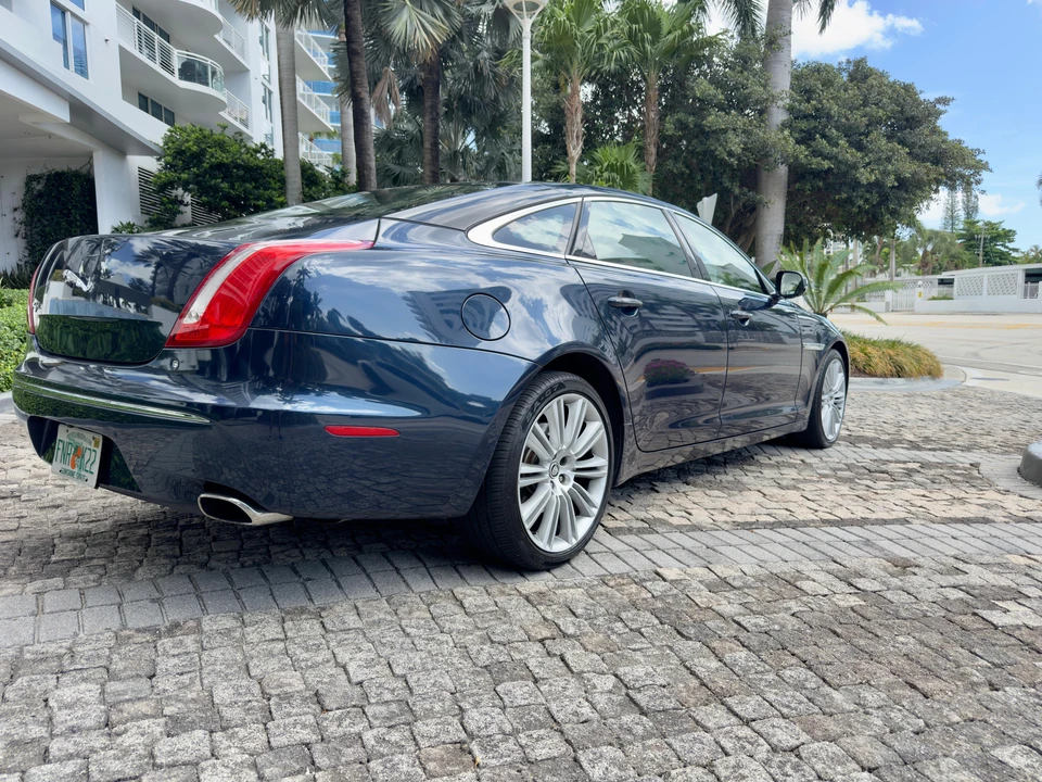 2011 Jaguar X351 XJ - Image 16 of 31