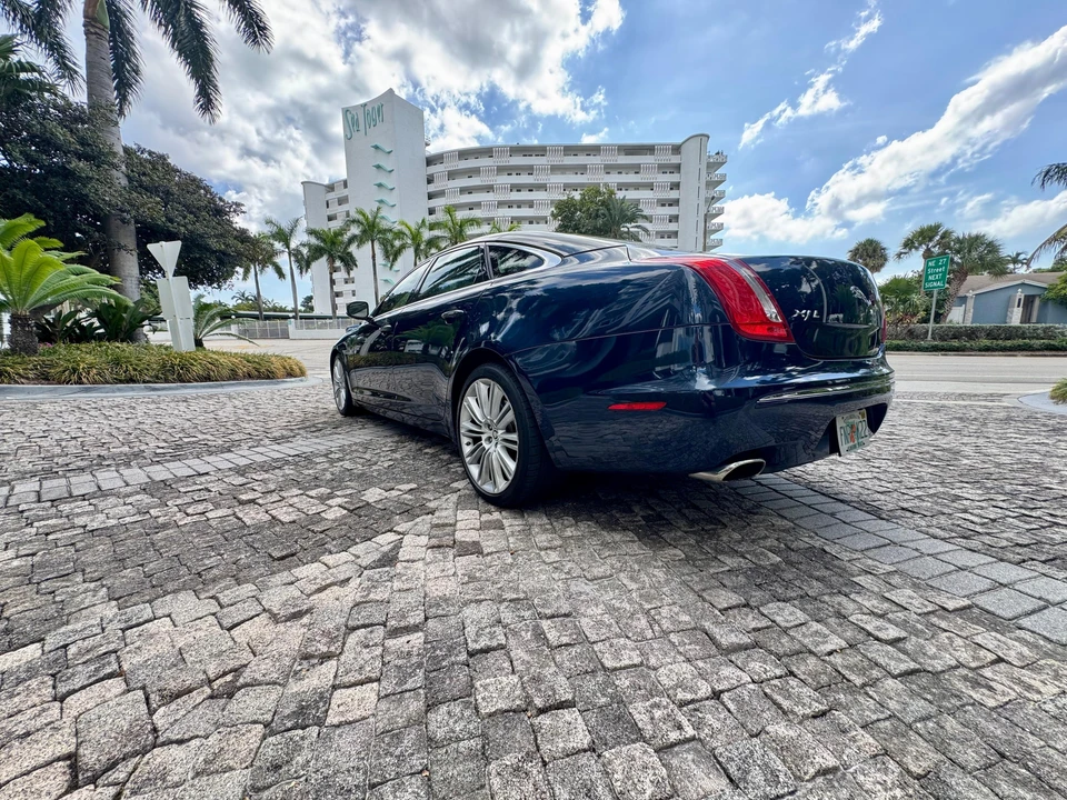 2011 Jaguar X351 XJ - Image 15 of 31