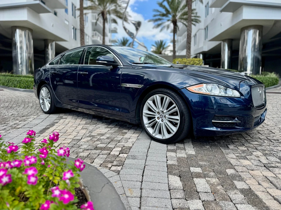 2011 Jaguar X351 XJ - Image 19 of 31