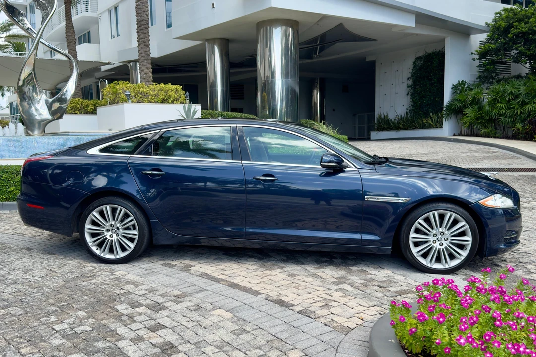 2011 Jaguar X351 XJ - Image 3 of 31