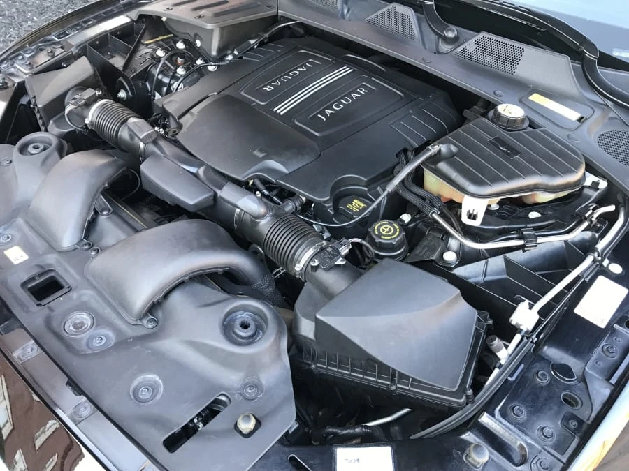 2011 Jaguar X351 XJ - Image 7 of 8