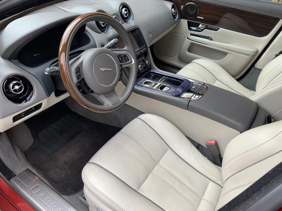 2011 Jaguar X351 XJ - Image 4 of 10