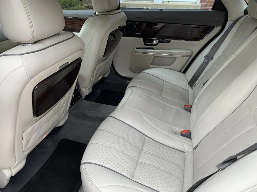 2011 Jaguar X351 XJ - Image 5 of 10