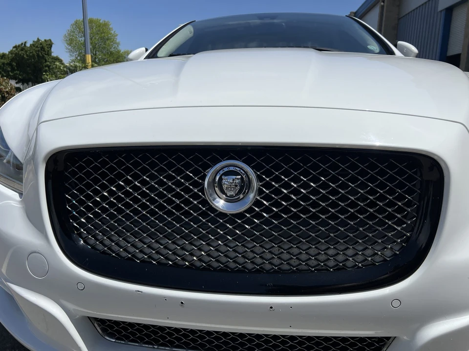 2011 Jaguar X351 XJ - Image 17 of 31