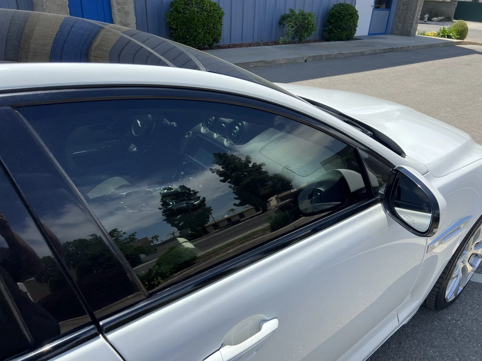 2011 Jaguar X351 XJ - Image 27 of 31