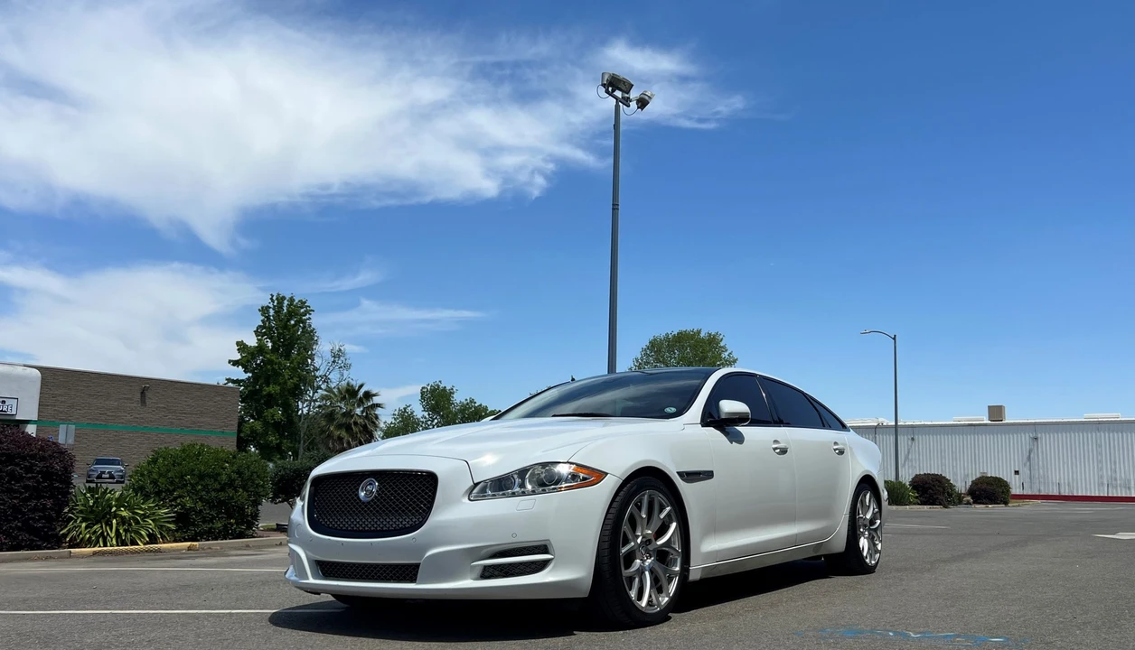 2011 Jaguar X351 XJ - Image 6 of 31