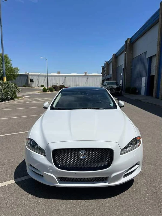 2011 Jaguar X351 XJ - Image 7 of 12