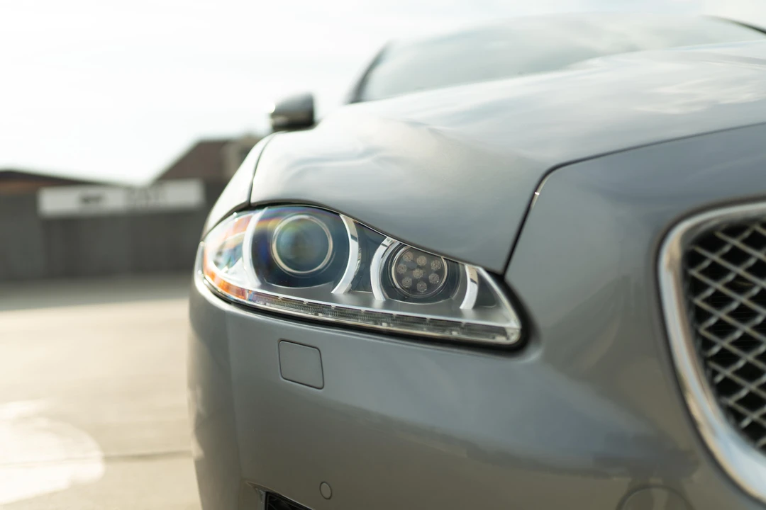 2011 Jaguar X351 XJ - Image 13 of 31