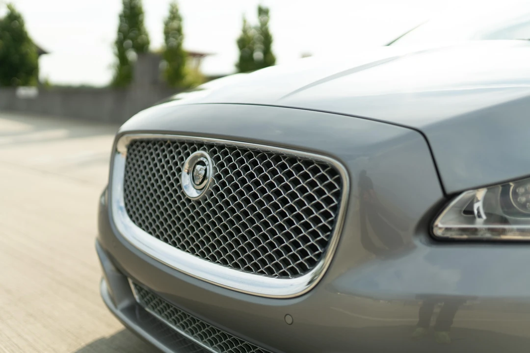 2011 Jaguar X351 XJ - Image 17 of 31