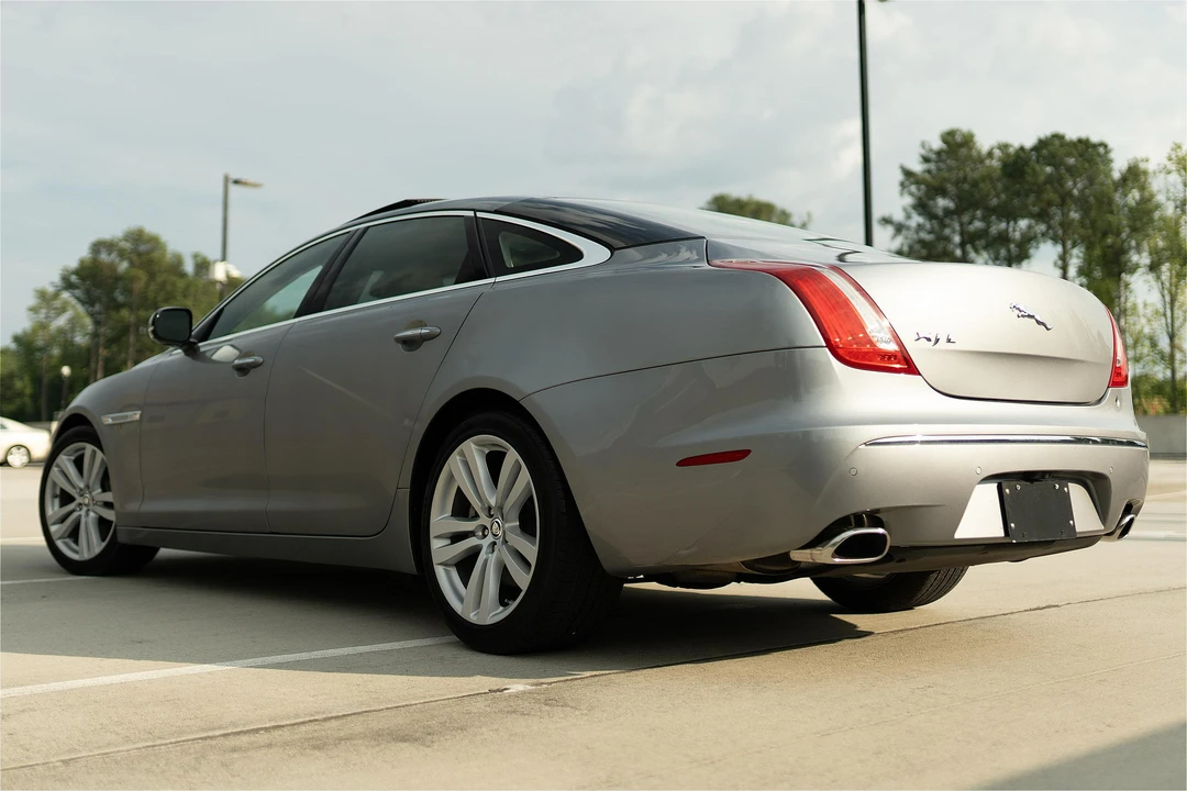 2011 Jaguar X351 XJ - Image 4 of 31