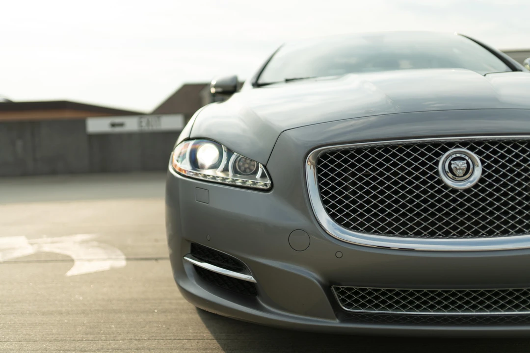 2011 Jaguar X351 XJ - Image 14 of 31