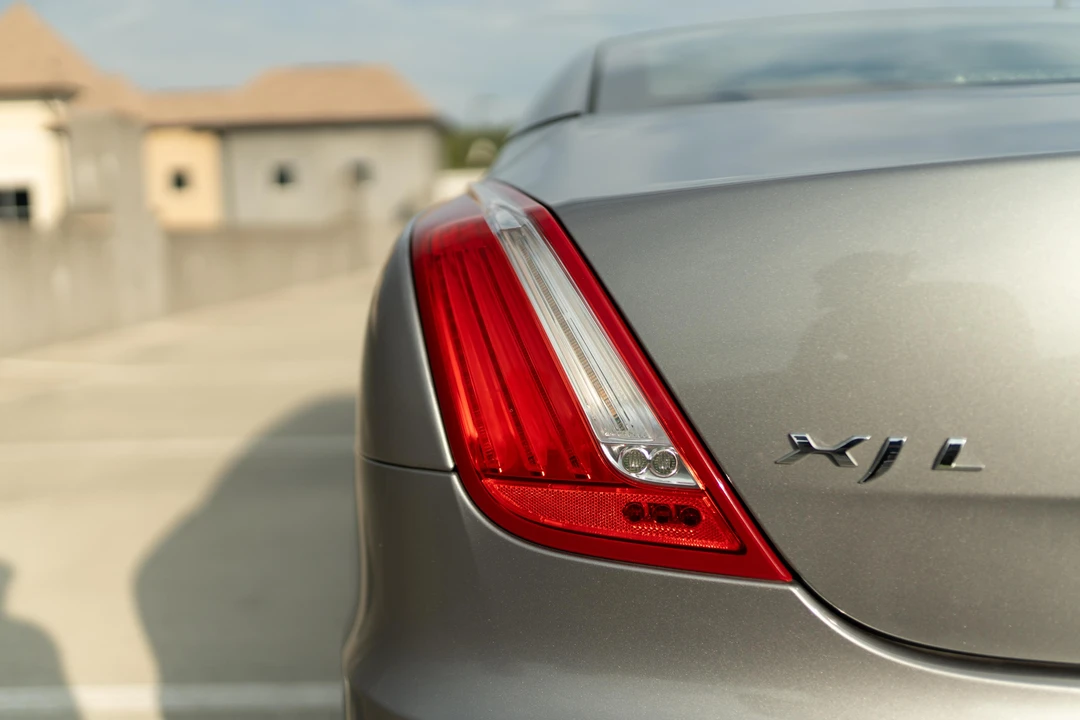 2011 Jaguar X351 XJ - Image 24 of 31