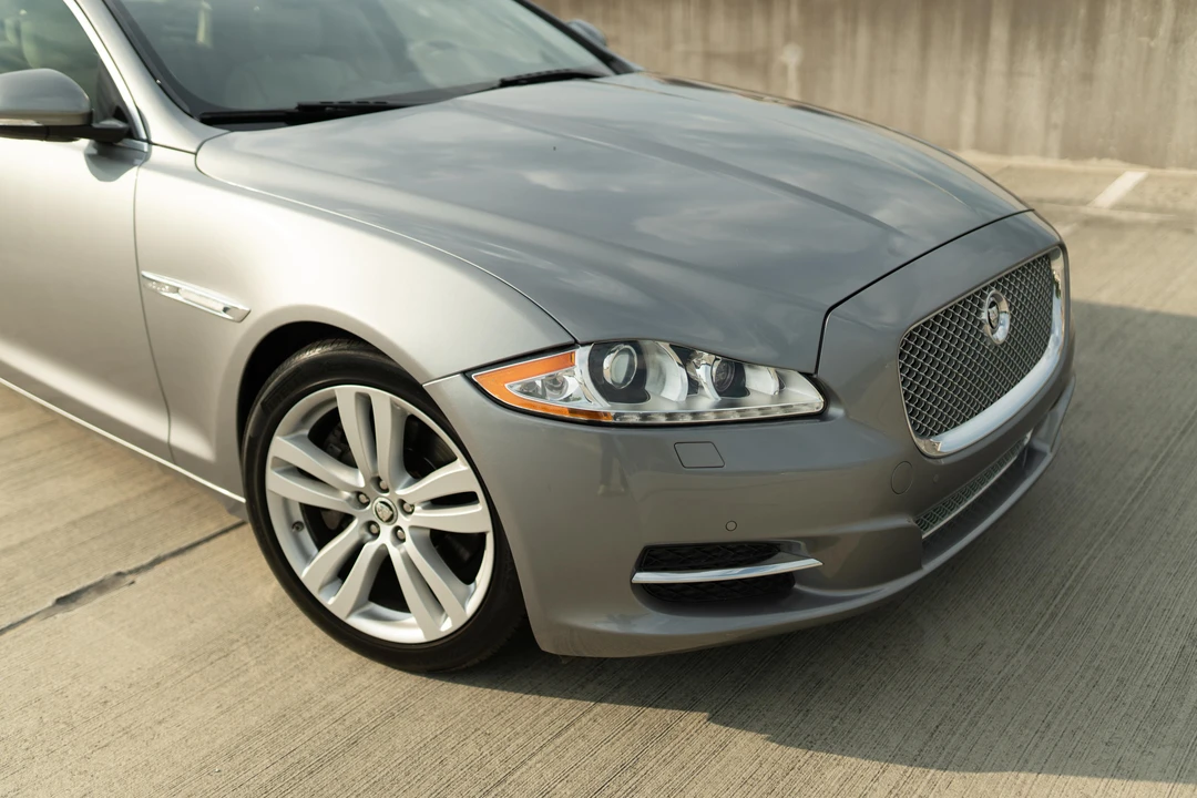 2011 Jaguar X351 XJ - Image 12 of 31