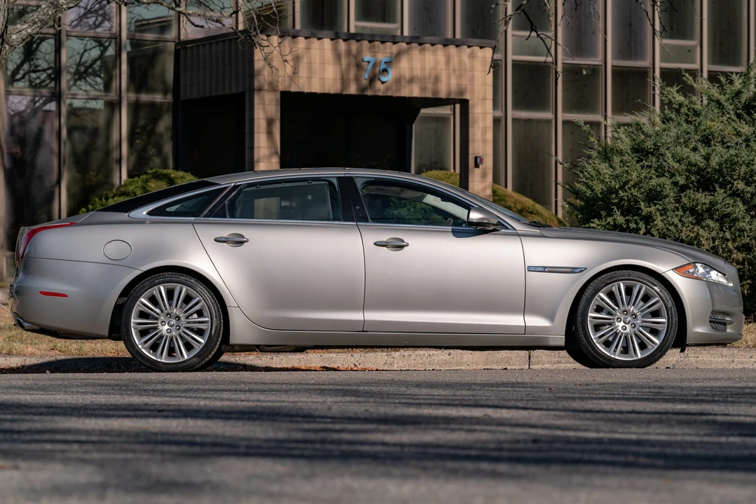 2011 Jaguar X351 XJ - Image 14 of 31