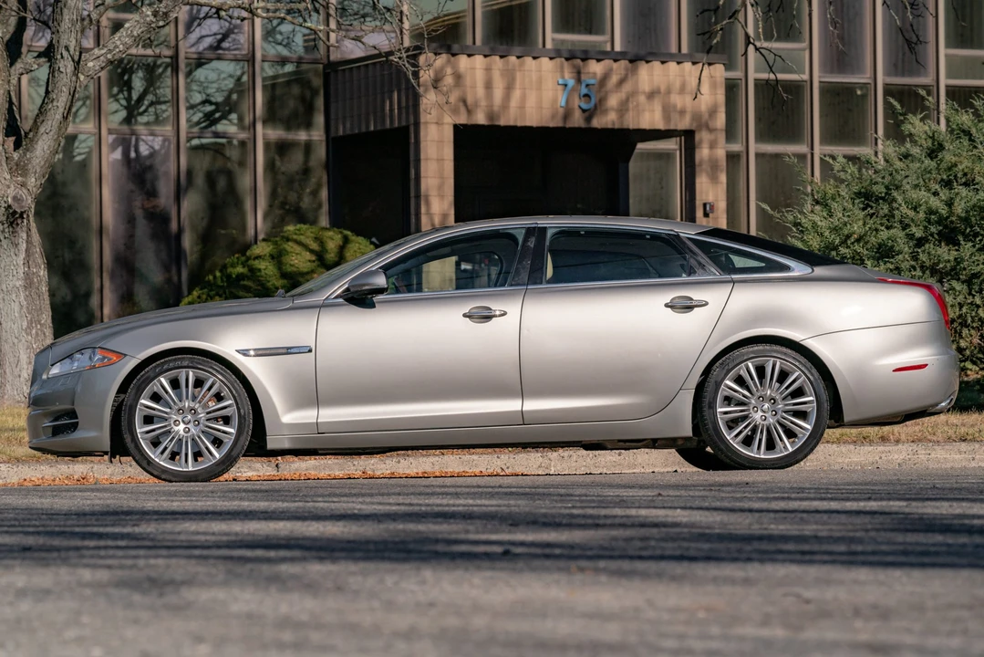 2011 Jaguar X351 XJ - Image 6 of 31