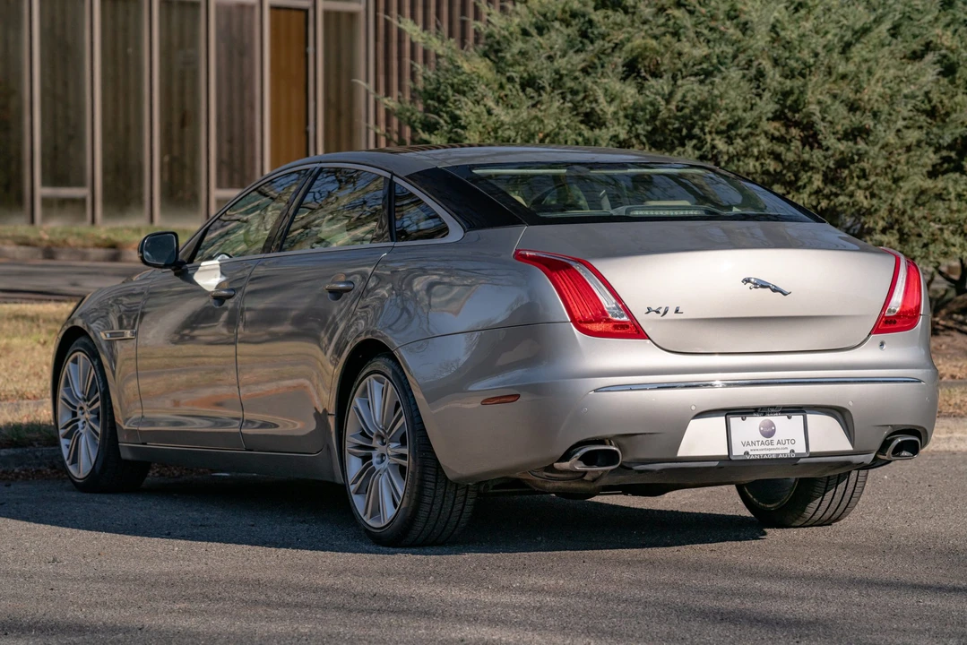 2011 Jaguar X351 XJ - Image 9 of 31