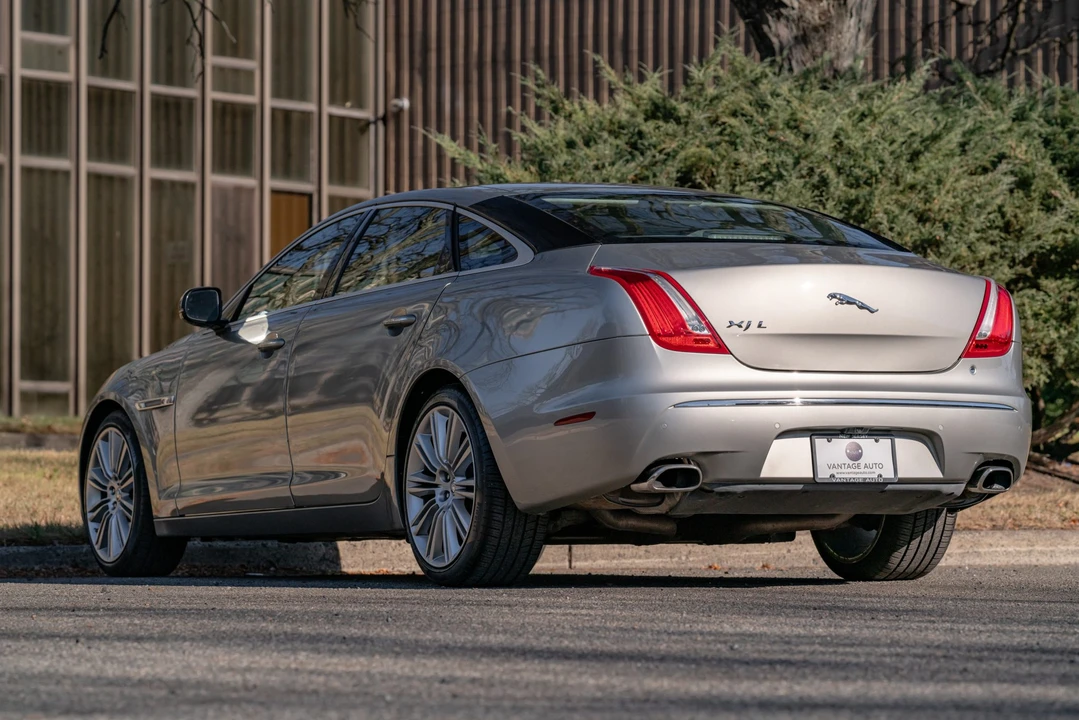 2011 Jaguar X351 XJ - Image 10 of 31