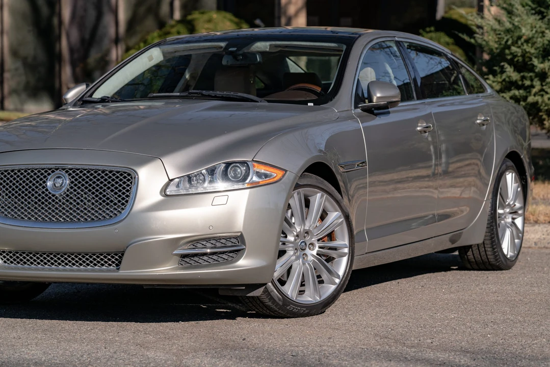 2011 Jaguar X351 XJ - Image 24 of 31