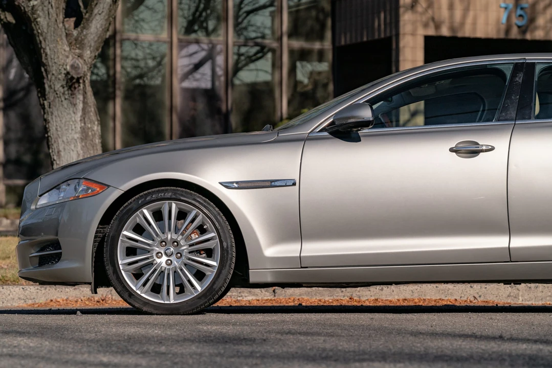 2011 Jaguar X351 XJ - Image 25 of 31