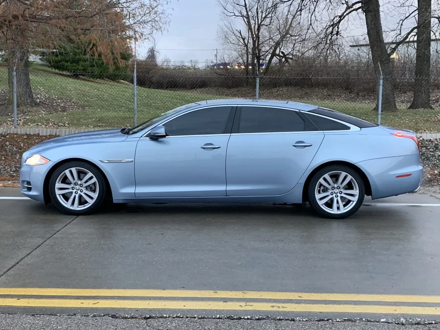 2011 Jaguar X351 XJ - Image 2 of 8