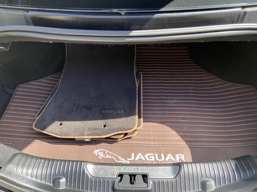 2011 Jaguar X351 XJ - Image 18 of 19