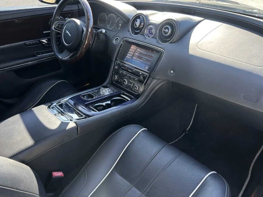 2011 Jaguar X351 XJ - Image 5 of 13