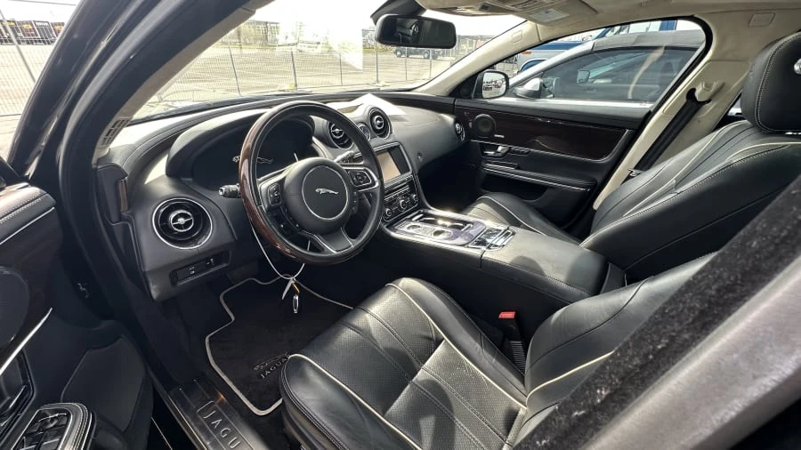 2011 Jaguar X351 XJ - Image 4 of 13