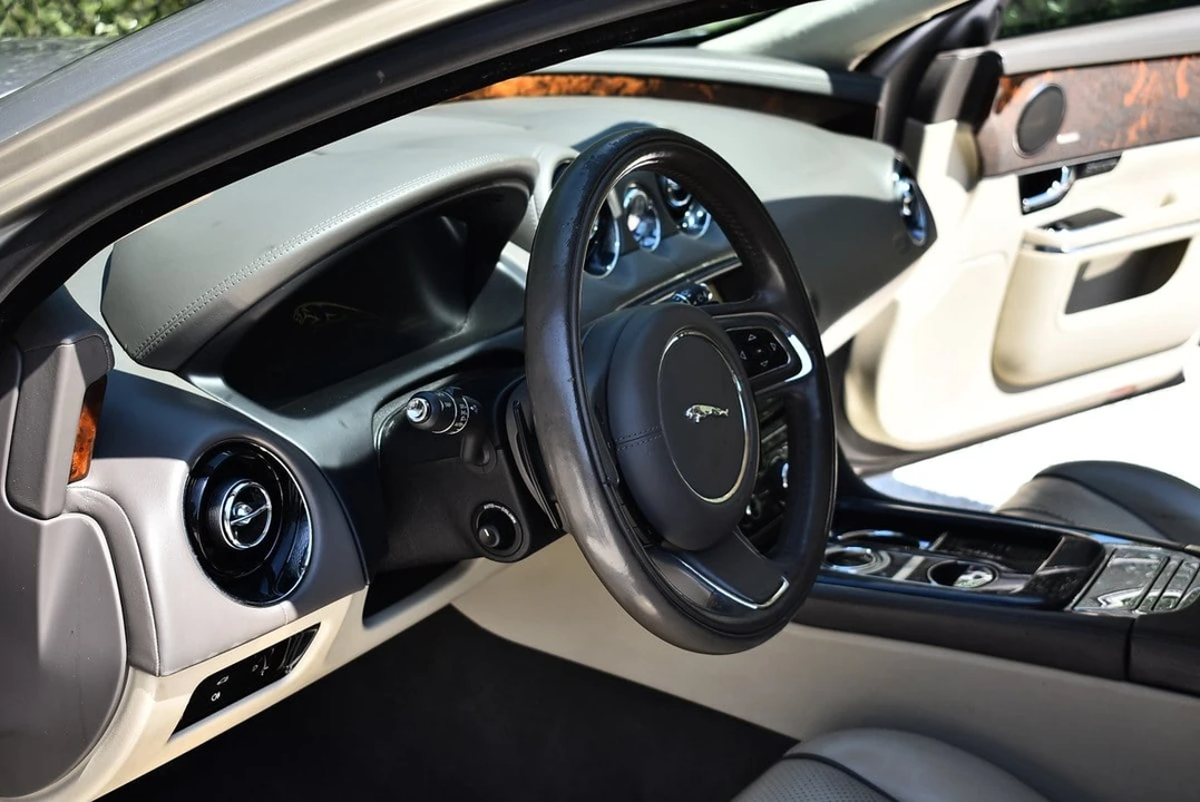 2011 Jaguar X351 XJ - Image 21 of 30