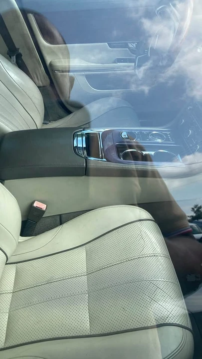 2011 Jaguar XJ Series 4 - Image 3 of 4