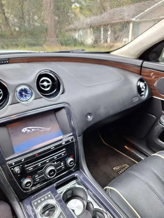 2011 Jaguar XJ Series 4 - Image 6 of 20