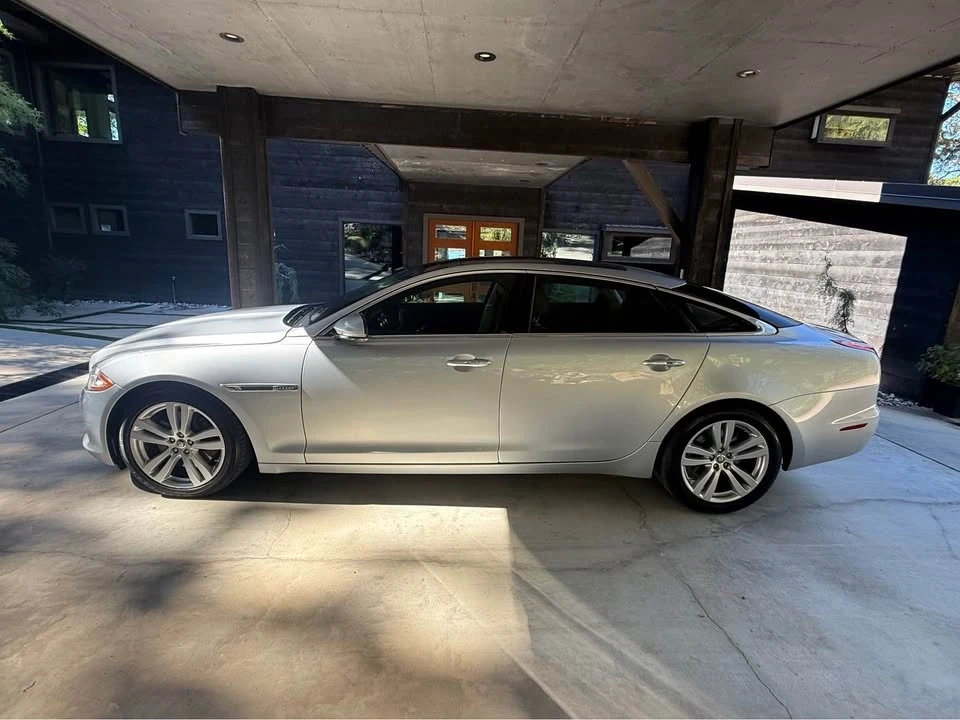 2011 Jaguar X351 XJ - Image 8 of 20