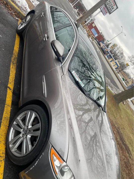 2011 Jaguar X351 XJ - Image 4 of 5