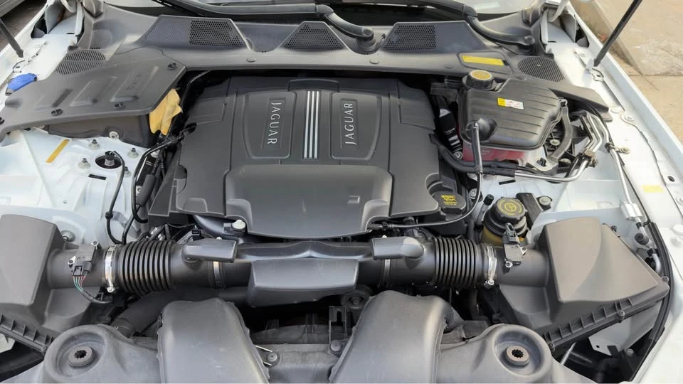 2011 Jaguar X351 XJ - Image 13 of 13