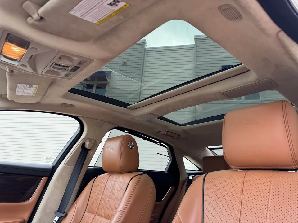 2011 Jaguar X351 XJ - Image 4 of 12