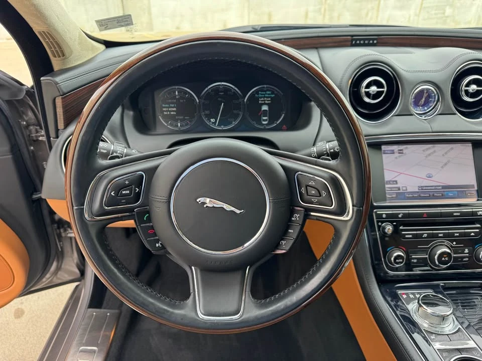 2011 Jaguar X351 XJ - Image 5 of 12