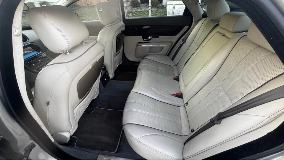 2011 Jaguar X351 XJ - Image 6 of 14
