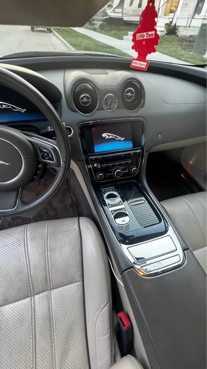 2011 Jaguar X351 XJ - Image 13 of 14