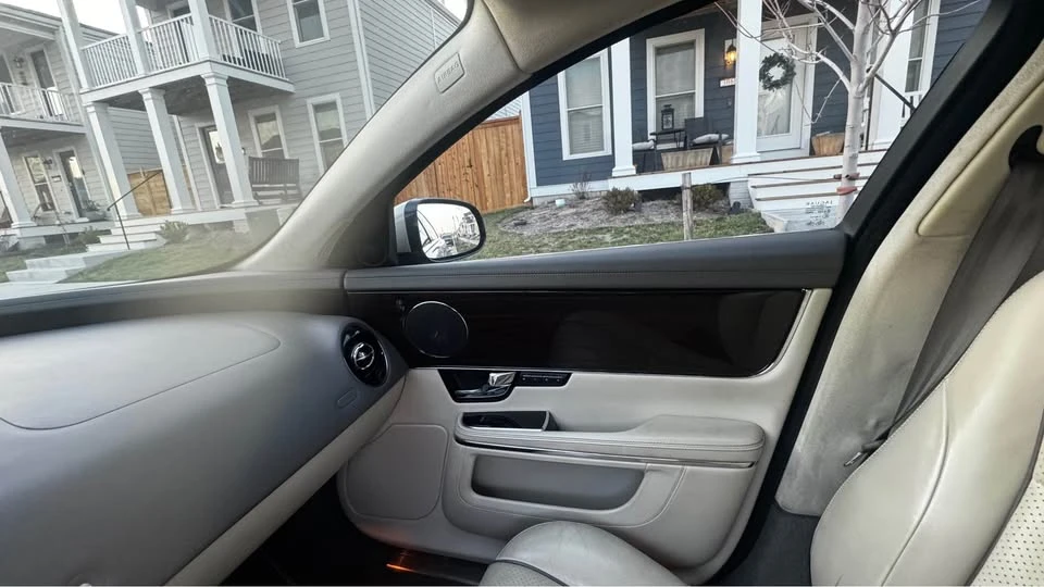2011 Jaguar X351 XJ - Image 10 of 14