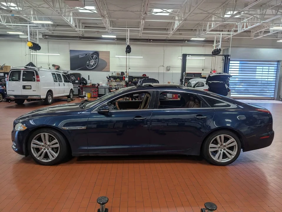 2011 Jaguar X351 XJ - Image 3 of 9