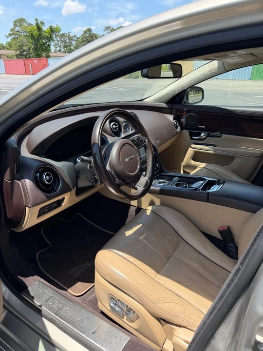 2011 Jaguar X351 XJ - Image 4 of 13