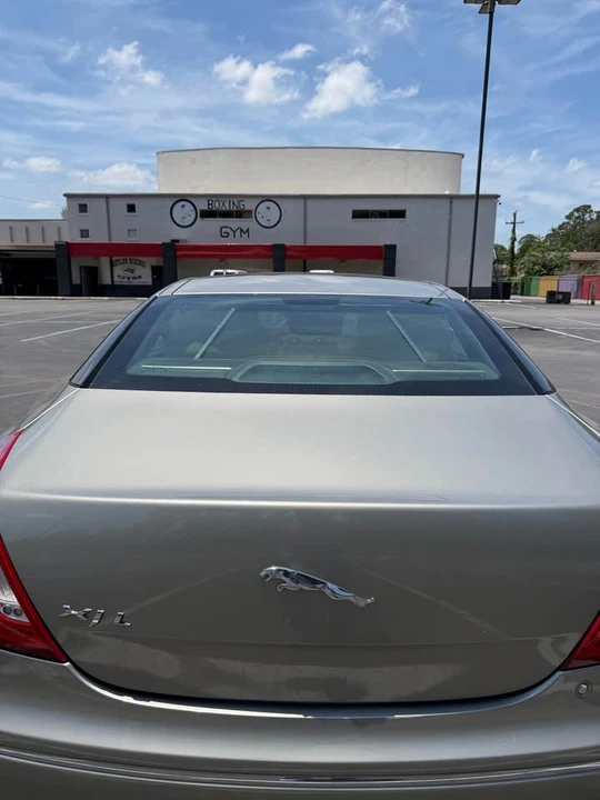 2011 Jaguar X351 XJ - Image 6 of 13