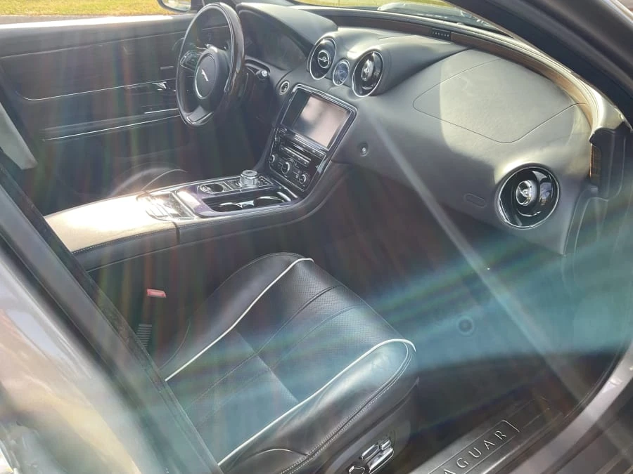 2011 Jaguar X351 XJ - Image 6 of 11
