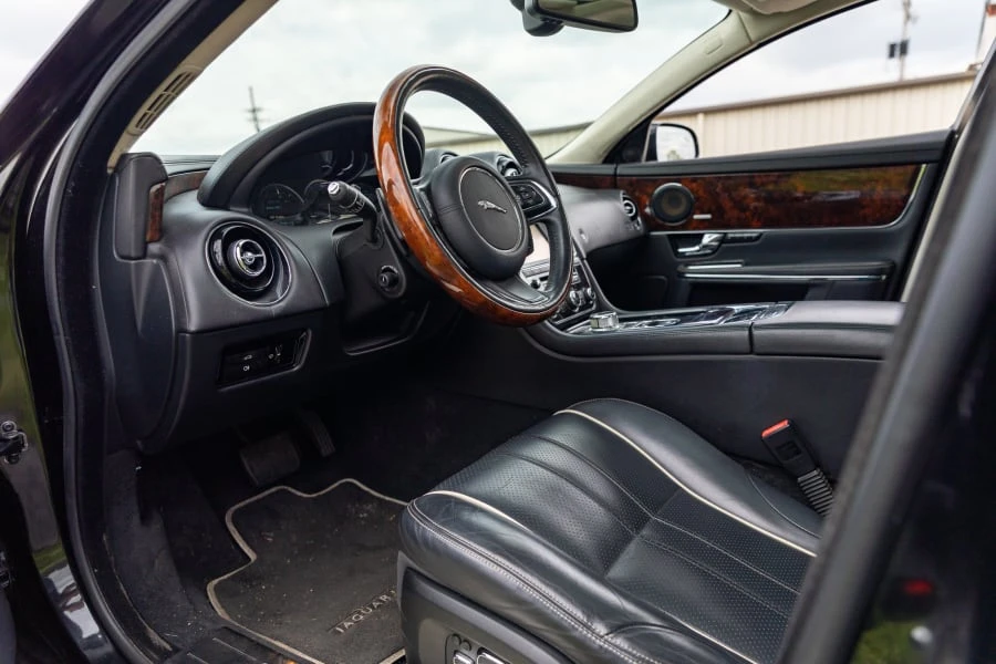 2011 Jaguar X351 XJ - Image 16 of 21